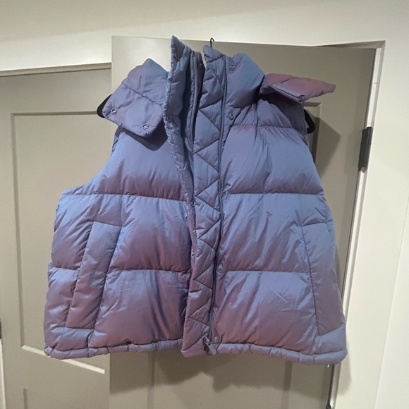 lululemon athletica Jackets & Blazers - Lululemon Women’s Wunder Puff Cropped Vest | Iridescent Blue | 12